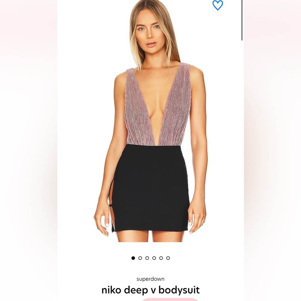 superdown x Revolve 
niko deep v bodysuit